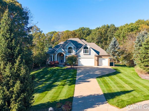 17179 Majestic Ridge, West Olive, MI 49460
