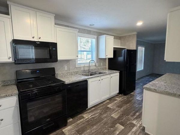 5425 Valley Drive , Unit 51, Bettendorf, IA 52722