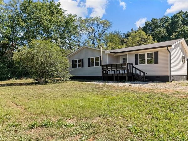 2906 Lees Chapel Road , Browns Summit, NC 27214