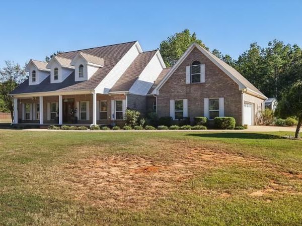1884 Cobb Stump Road, Fulton, MS 38843