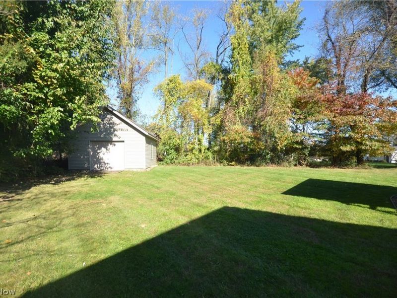 3805 Lake Vista Road, Akron, OH 44319 Photo 41