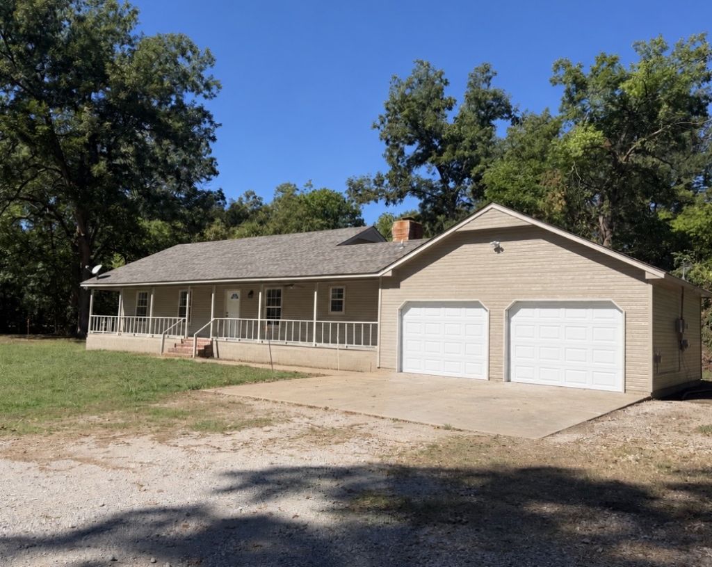 6275 Rogers Boulevard , Skiatook, OK 74070 Main Photo