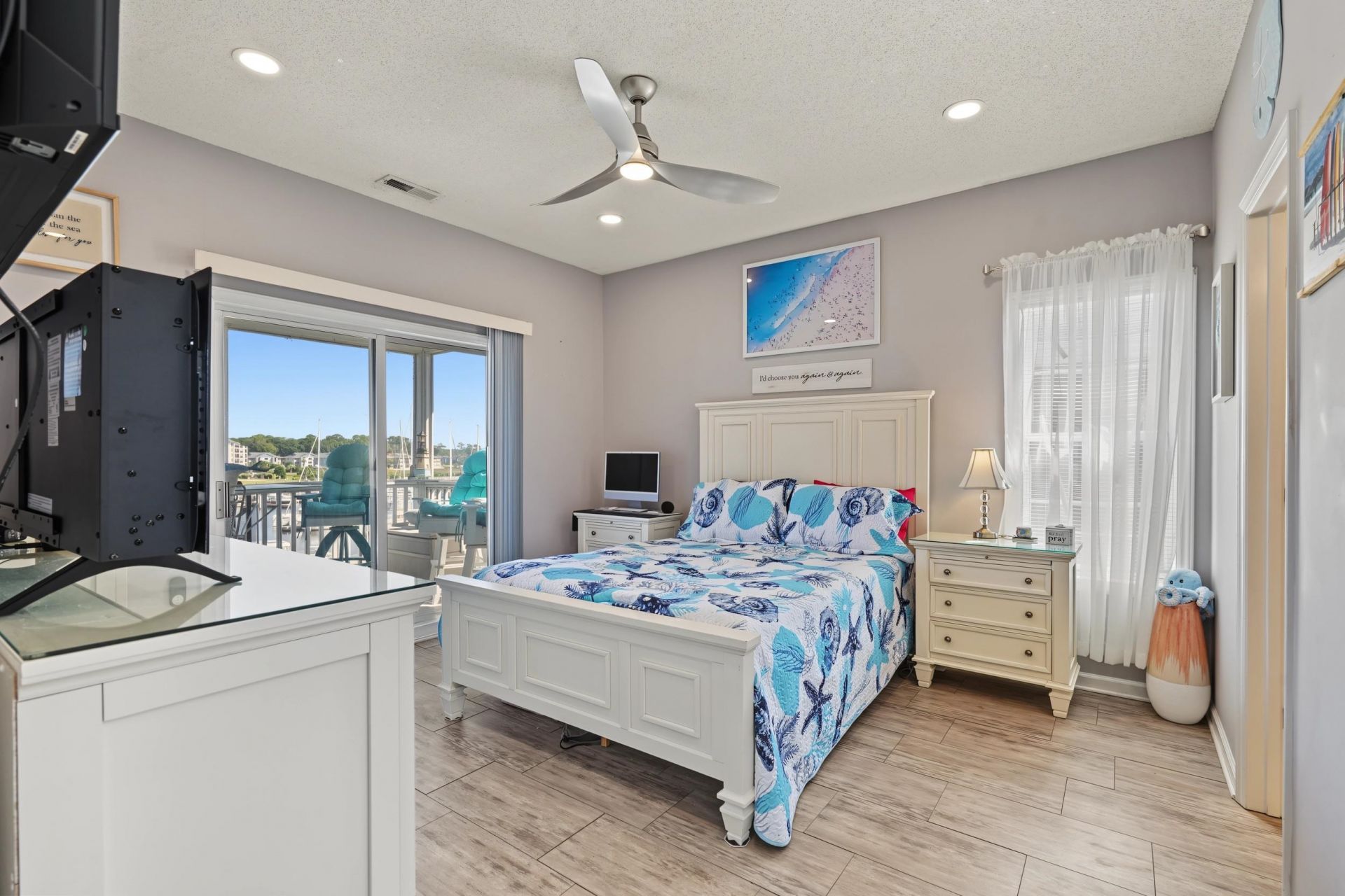 4617 Lightkeepers Way  Photo 16