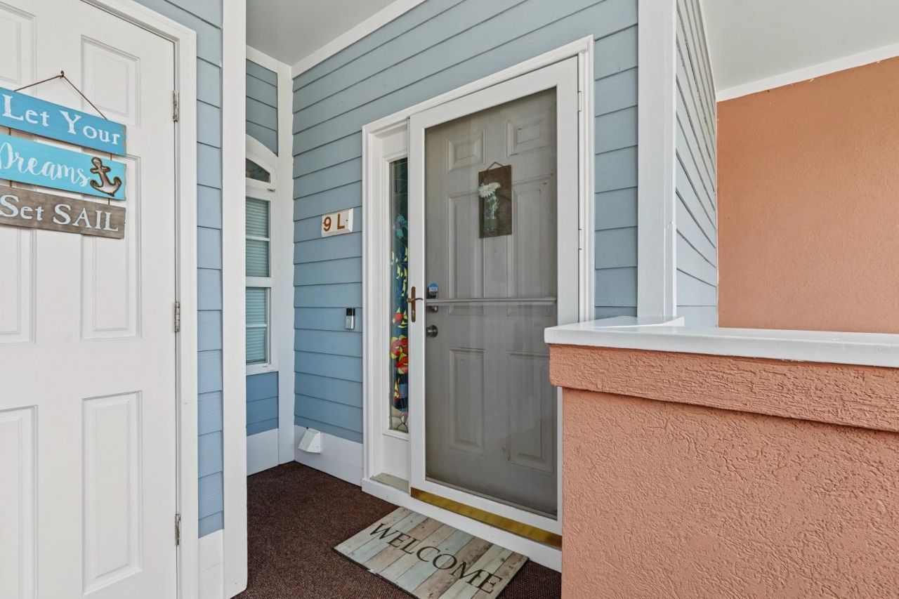 4617 Lightkeepers Way  Photo 5