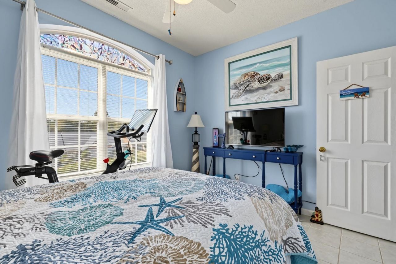4617 Lightkeepers Way  Photo 8