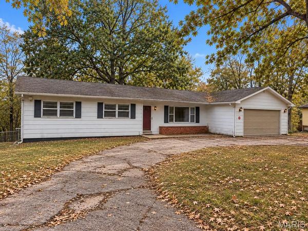 412 Sunset Drive , Waynesville, MO 65583