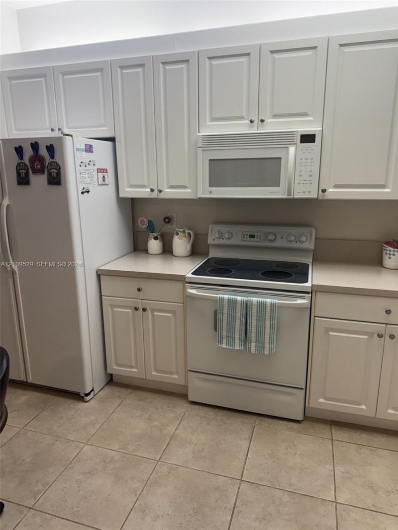 7775 Yardley Dr , Unit 108, Tamarac, FL 33321 Photo