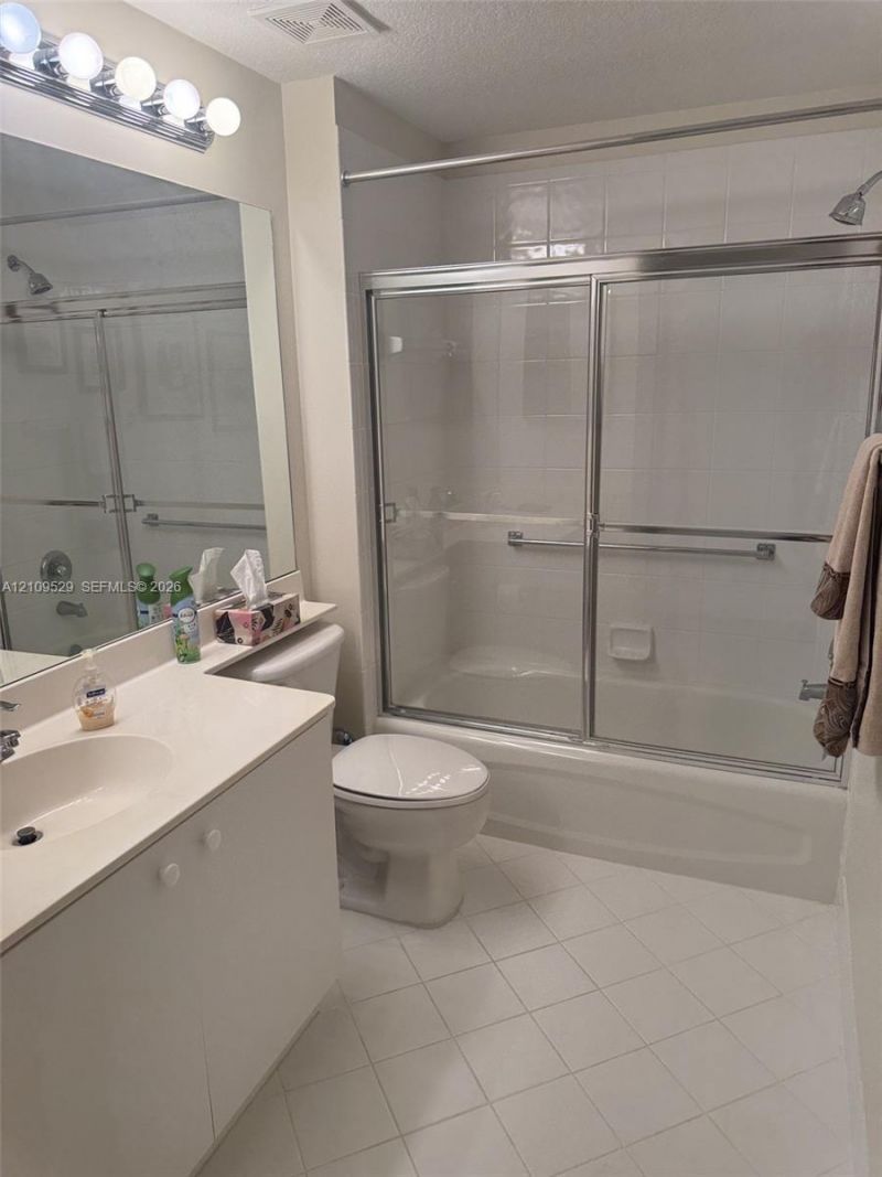7775 Yardley Dr , Unit 108, Tamarac, FL 33321 Photo