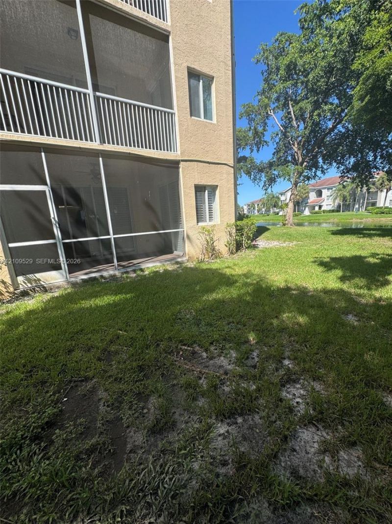 7775 Yardley Dr , Unit 108, Tamarac, FL 33321 Photo
