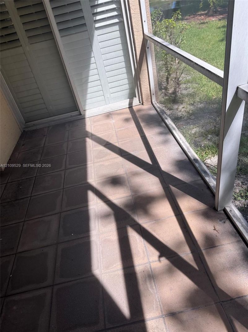 7775 Yardley Dr , Unit 108, Tamarac, FL 33321 Photo