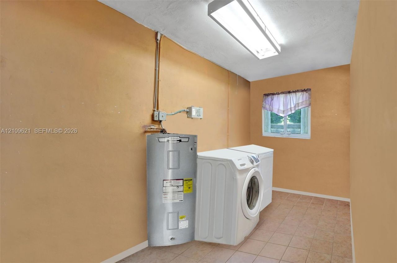231 SW 64th Way , Pembroke Pines, FL 33023 Photo