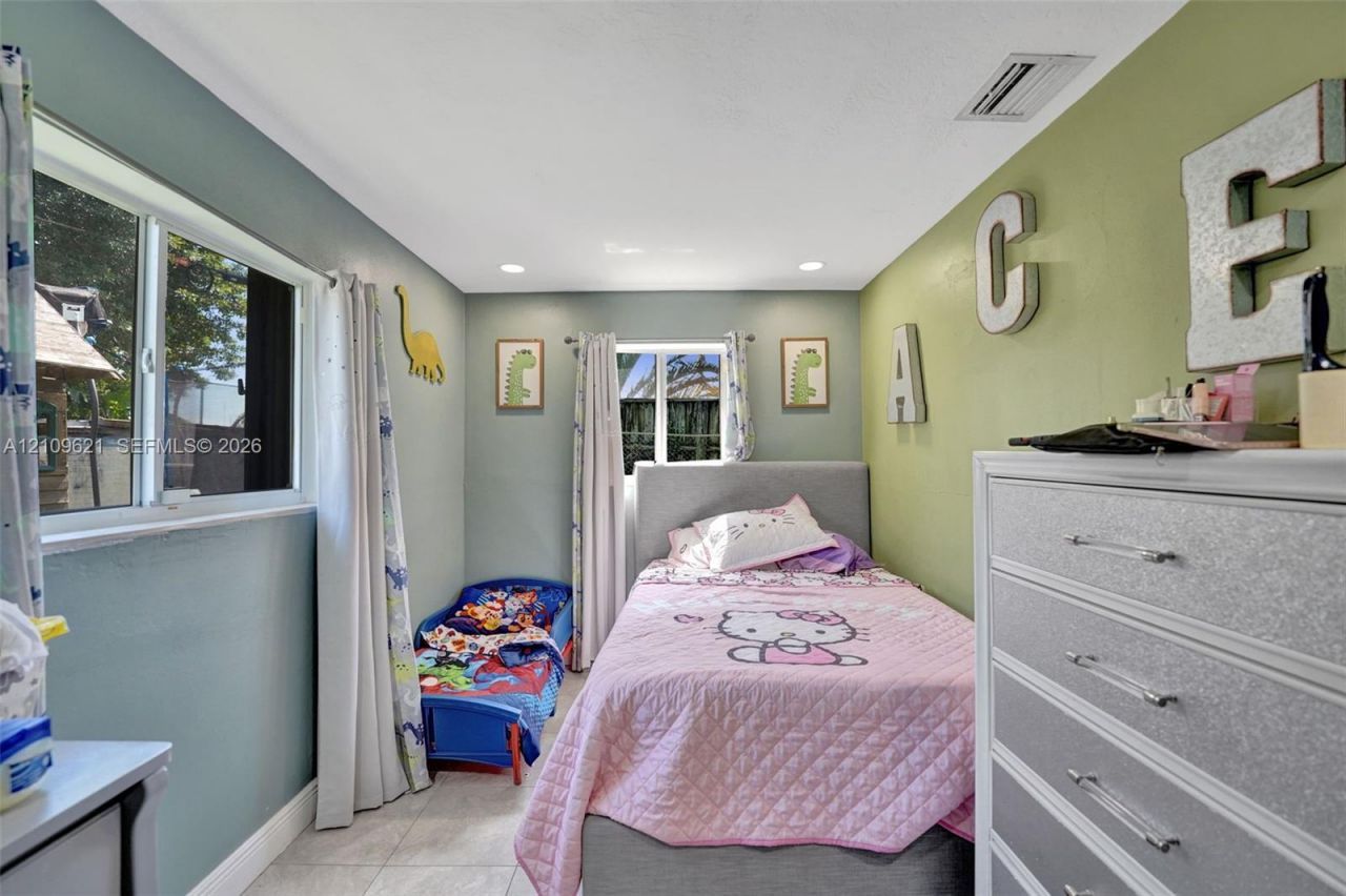 231 SW 64th Way , Pembroke Pines, FL 33023 Photo