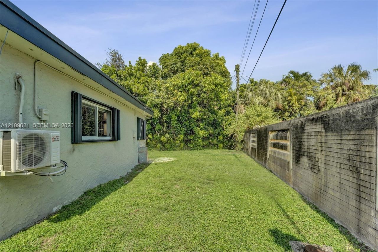 231 SW 64th Way , Pembroke Pines, FL 33023 Photo
