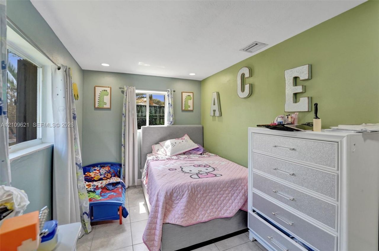 231 SW 64th Way , Pembroke Pines, FL 33023 Photo