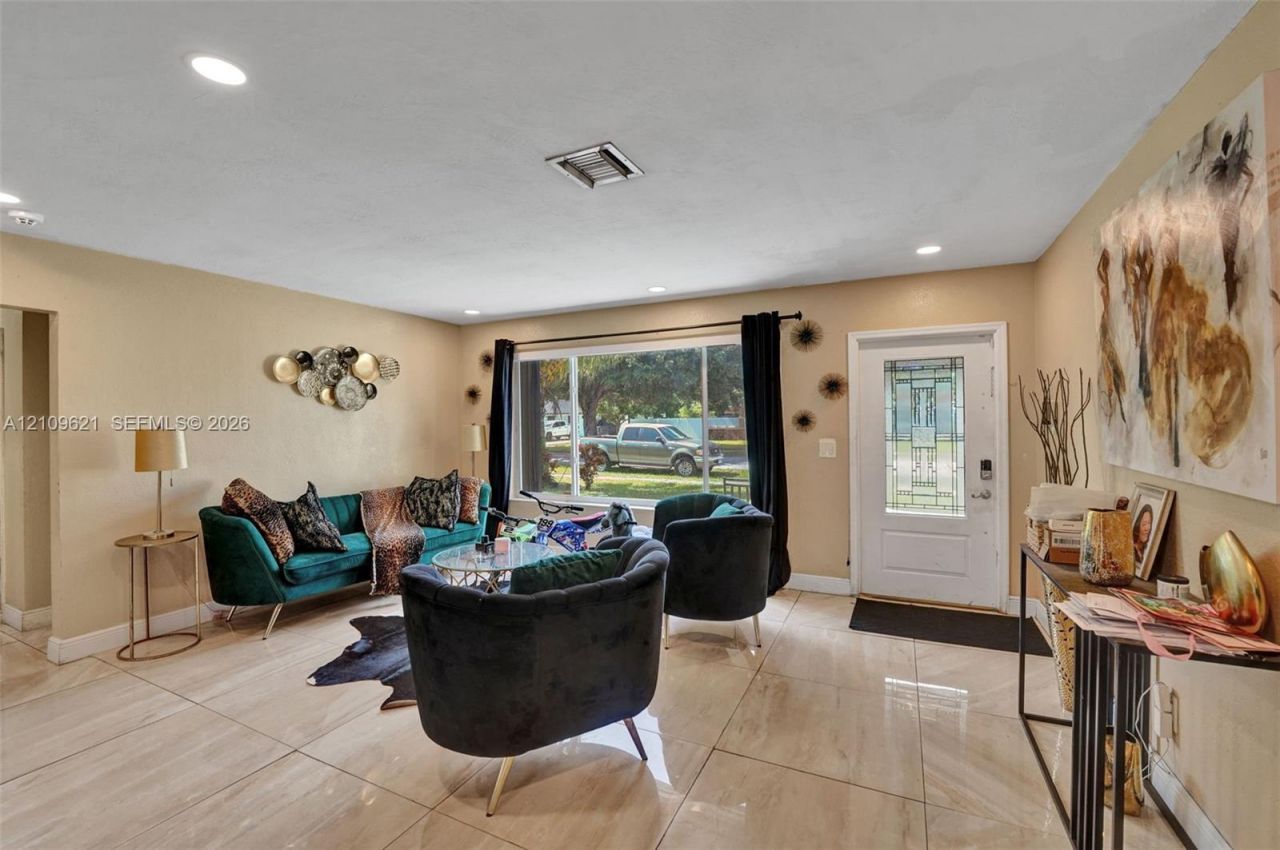 231 SW 64th Way , Pembroke Pines, FL 33023 Photo