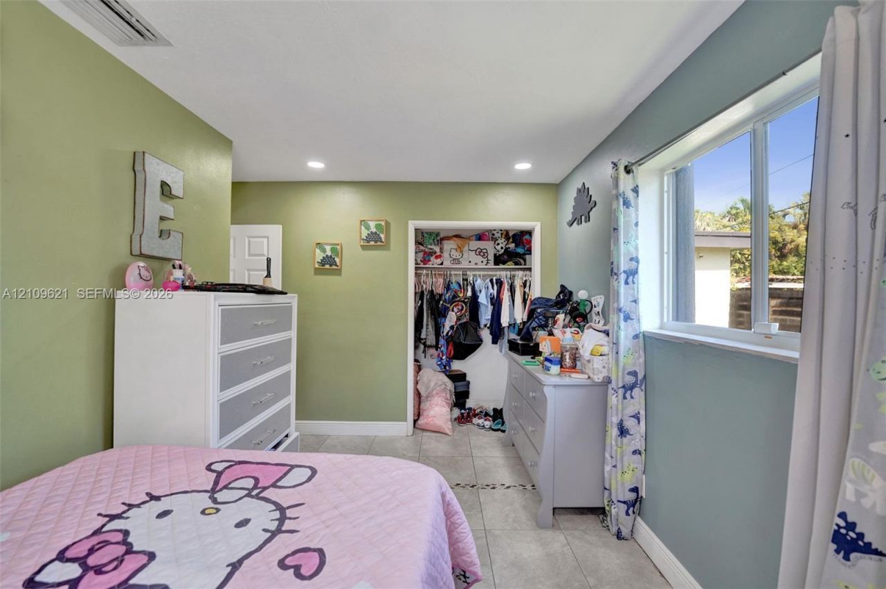 231 SW 64th Way , Pembroke Pines, FL 33023 Photo