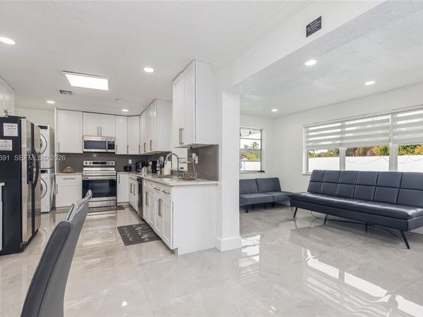 2390 NW 63rd Ter, Unit 2390, Sunrise, FL 33313