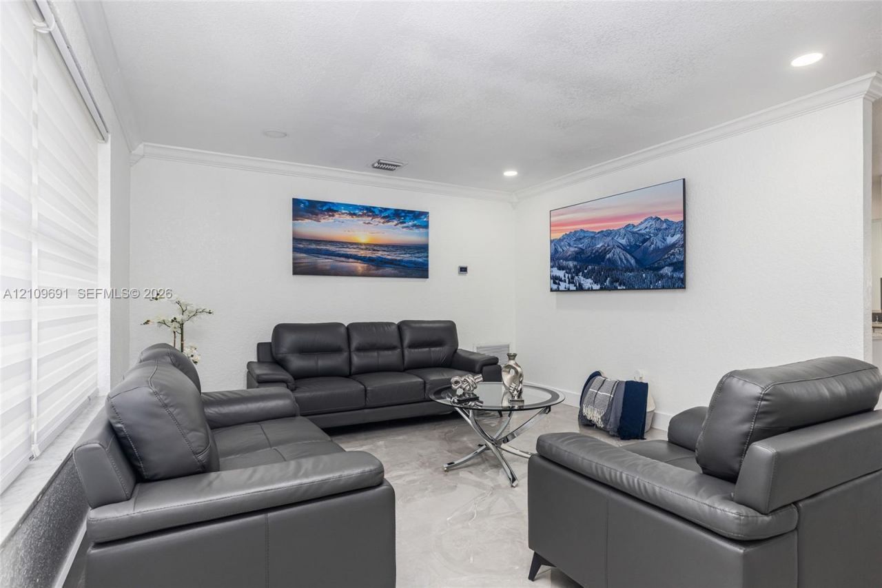 2390 NW 63rd Ter, Unit 2390, Sunrise, FL 33313 Photo