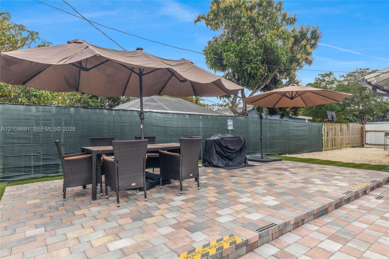 2390 NW 63rd Ter, Unit 2390, Sunrise, FL 33313 Photo