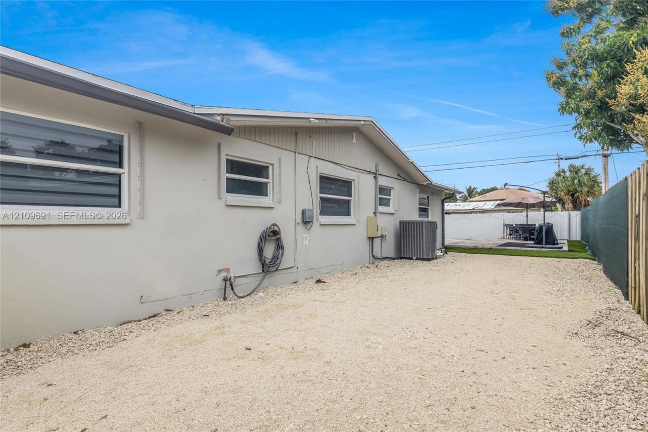 2390 NW 63rd Ter, Unit 2390, Sunrise, FL 33313 Photo