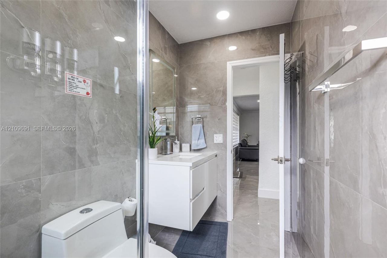 2390 NW 63rd Ter, Unit 2390, Sunrise, FL 33313 Photo