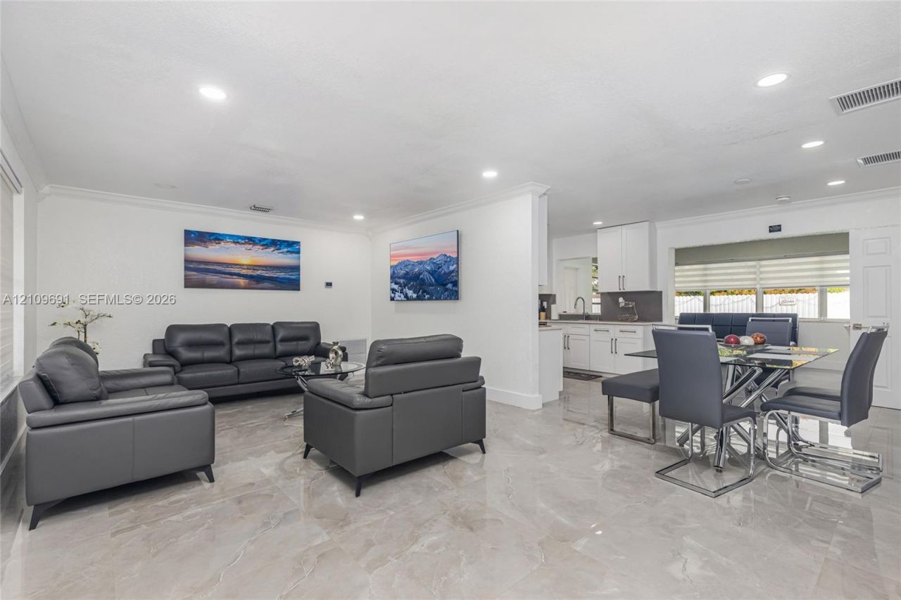 2390 NW 63rd Ter, Unit 2390, Sunrise, FL 33313 Photo