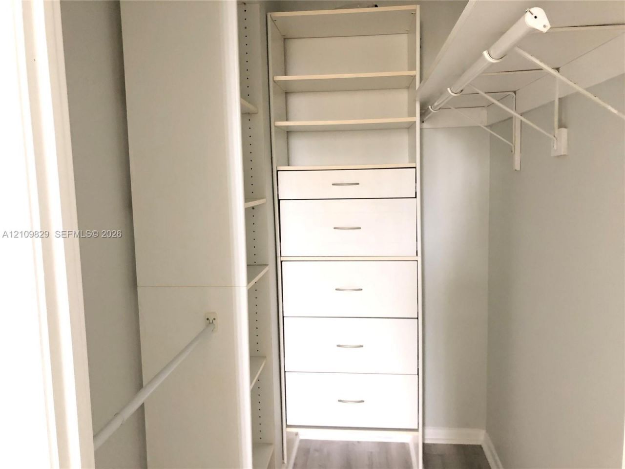 210 174th St, Unit 918, Sunny Isles Beach, FL 33160 Photo