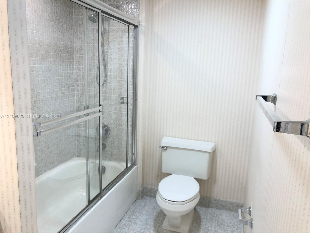 210 174th St, Unit 918, Sunny Isles Beach, FL 33160 Photo