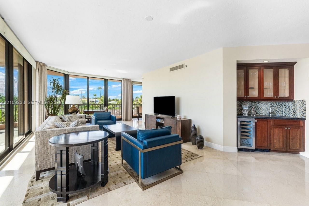 530 Ocean Dr , Unit 405, Juno Beach, FL 33408 Photo