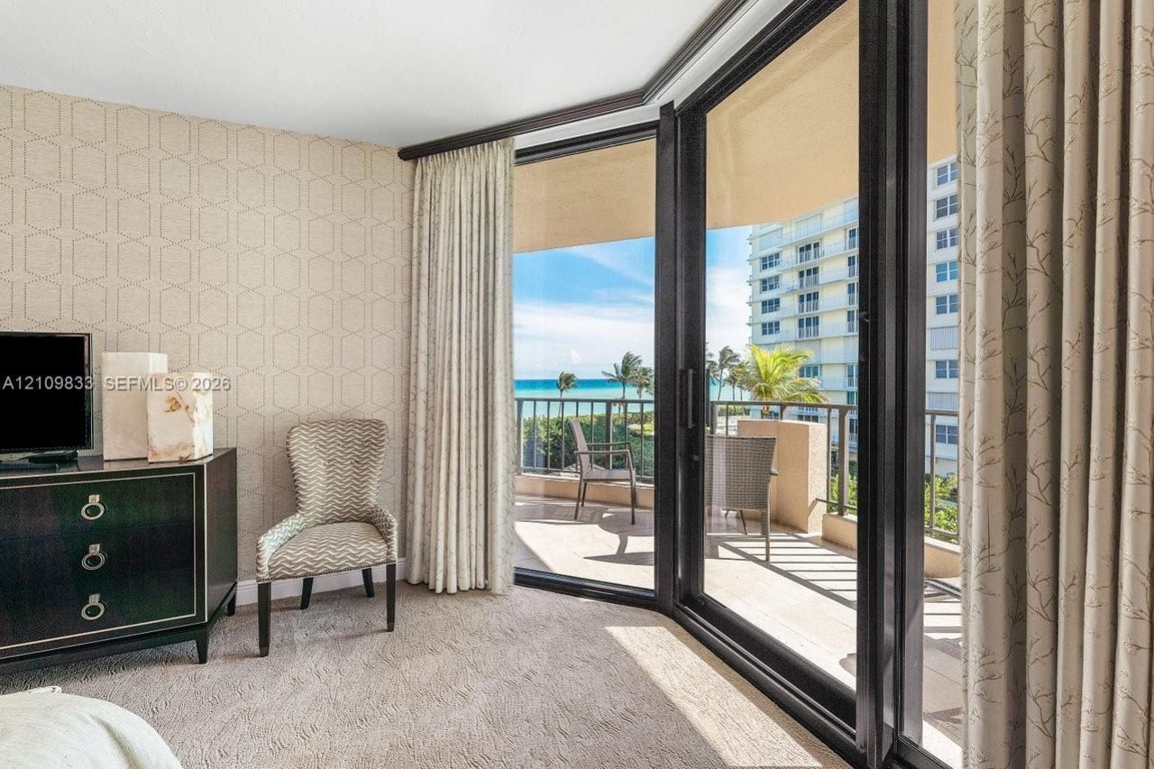 530 Ocean Dr , Unit 405, Juno Beach, FL 33408 Photo