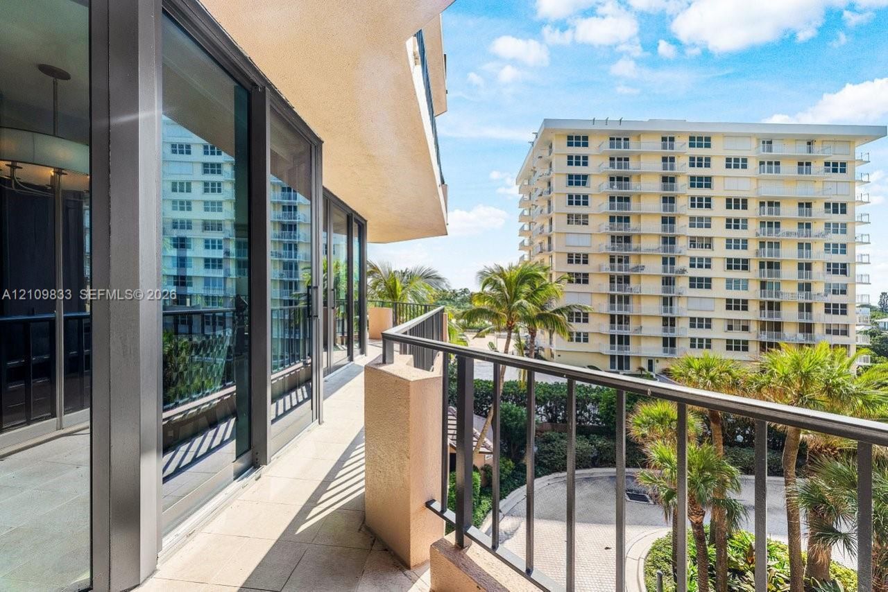 530 Ocean Dr , Unit 405, Juno Beach, FL 33408 Photo