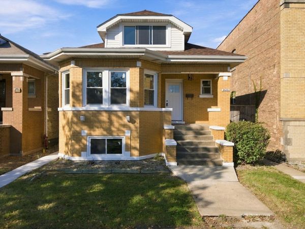 3052 N Major Avenue , Chicago, IL 60634