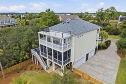1906 N Creek Drive photo 4