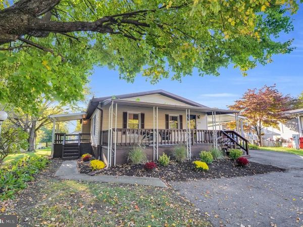 8920 CEDAR ROAD , BREINIGSVILLE, PA 18031