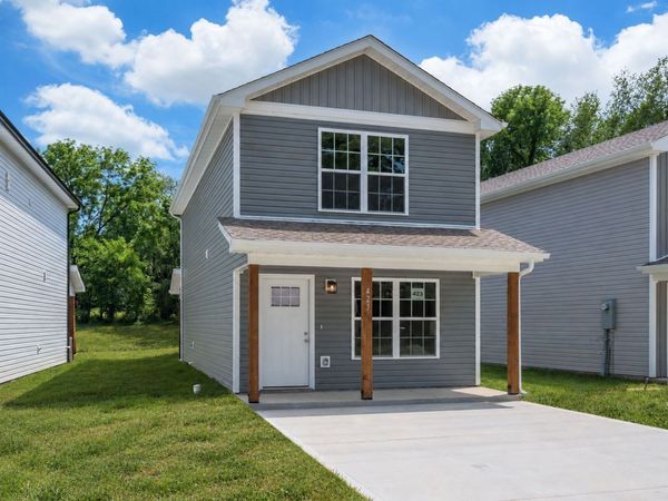 423 Via Drive , Clarksville, TN 37043