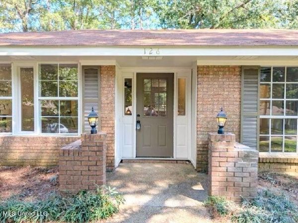 126 Woodgate Drive, Brandon, MS 39042