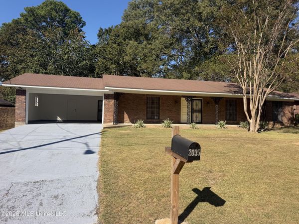 2035 Flowers Drive, Jackson, MS 39204