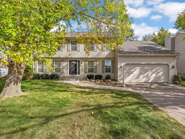 413 Rockvalley Dr SW , Cedar Rapids, IA 52404