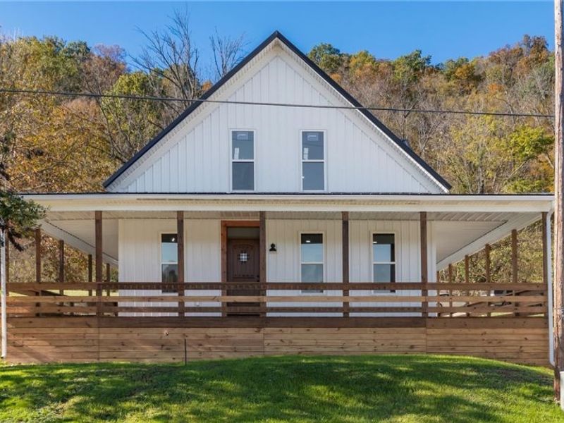 9107 N State Route 669 NW, McConnelsville, OH 43756 Photo 1