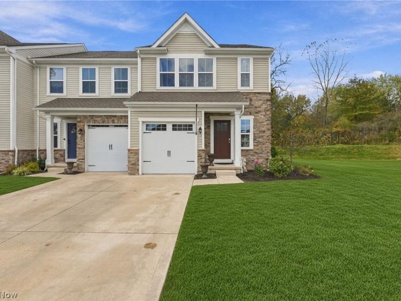 1055 Meadow Run, Copley, OH 44321 Photo 2