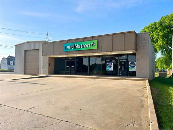 403 E 8th Street , Okmulgee, OK 74447