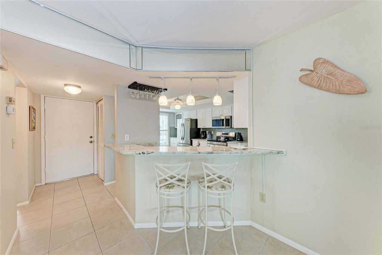 9226 Midnight Pass Road, Unit 1A, Sarasota, FL 34242 Photo