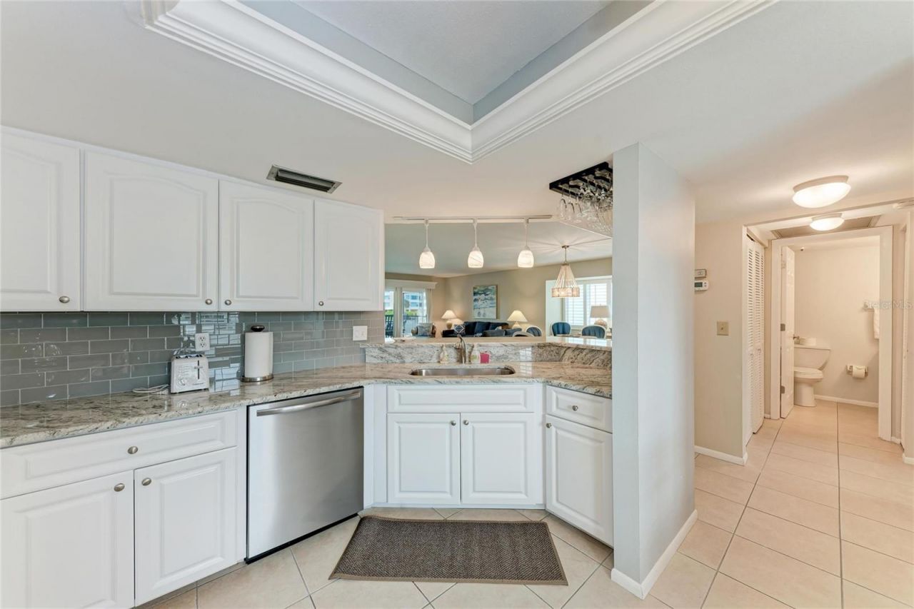 9226 Midnight Pass Road, Unit 1A, Sarasota, FL 34242 Photo