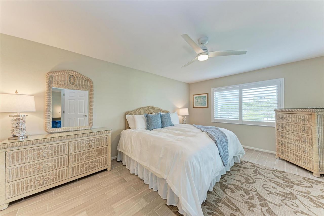 9226 Midnight Pass Road, Unit 1A, Sarasota, FL 34242 Photo