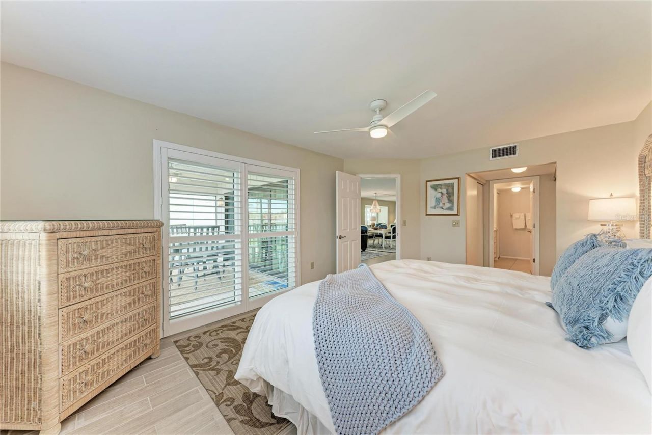 9226 Midnight Pass Road, Unit 1A, Sarasota, FL 34242 Photo