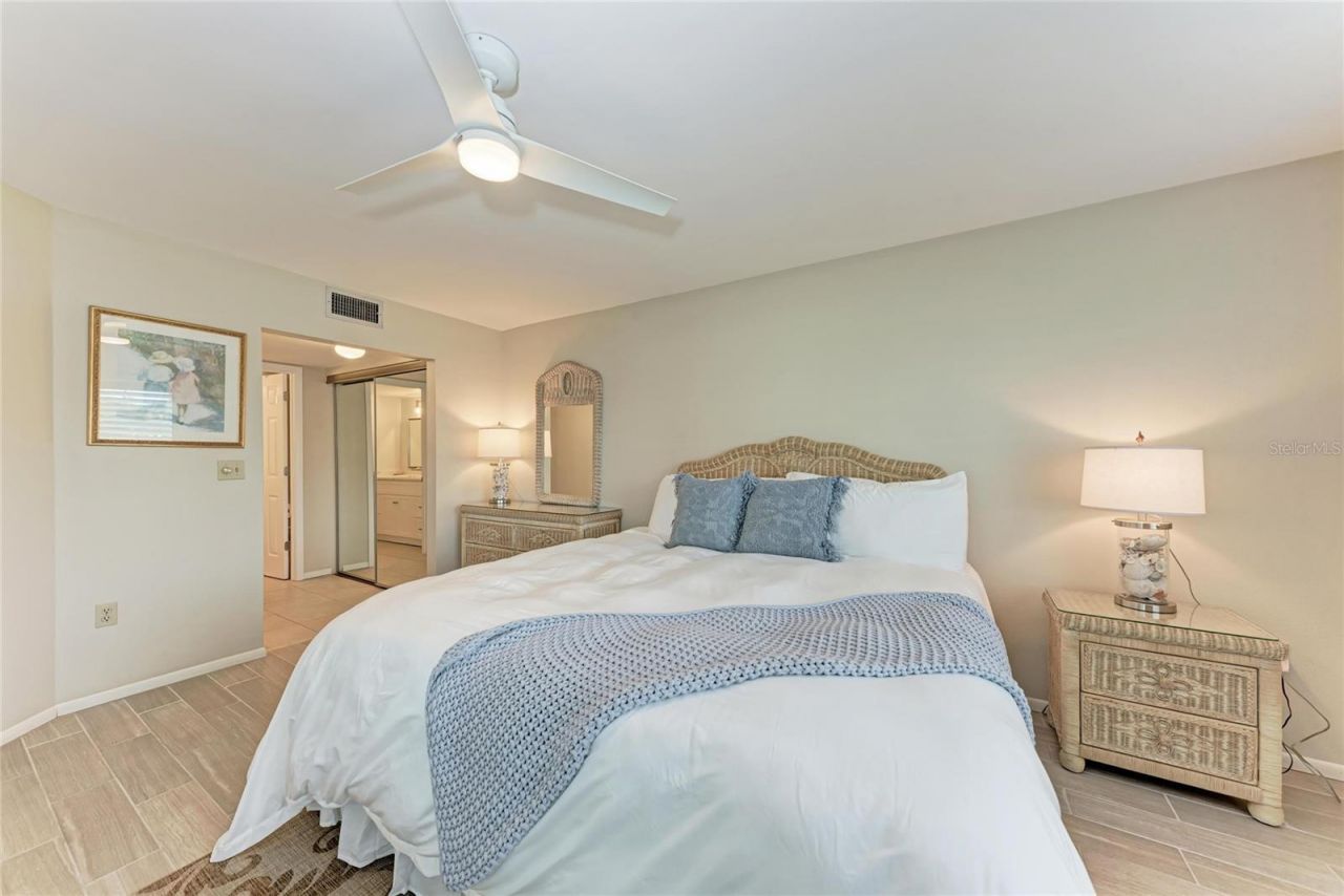 9226 Midnight Pass Road, Unit 1A, Sarasota, FL 34242 Photo