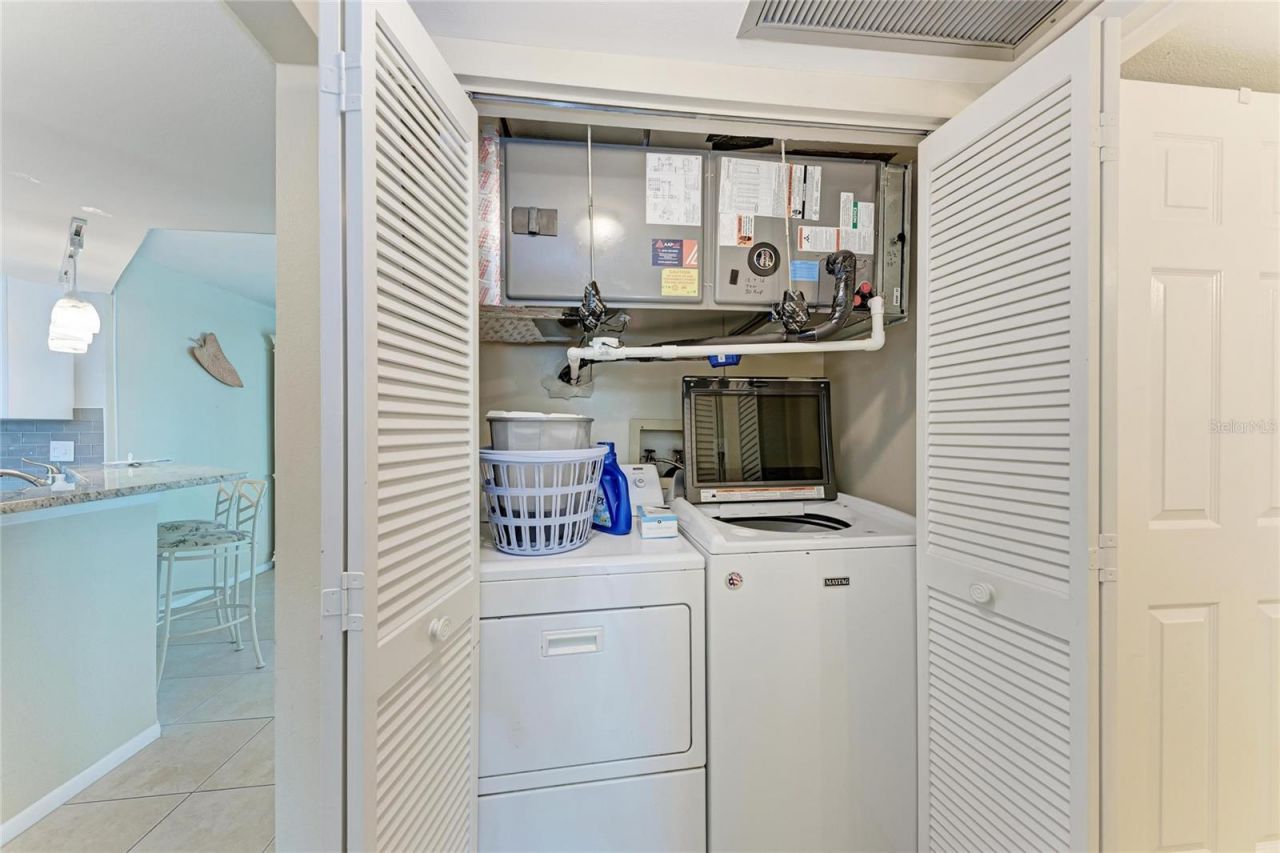 9226 Midnight Pass Road, Unit 1A, Sarasota, FL 34242 Photo