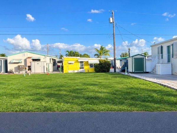 10315 CORTEZ RD W, #8-5TH 5TH STREET , BRADENTON, FL 34210