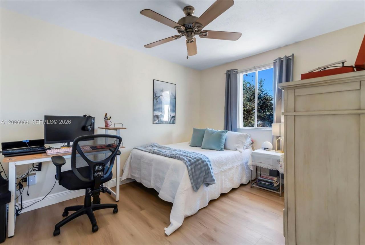 1993 NW 178th Way , Pembroke Pines, FL 33029 Photo