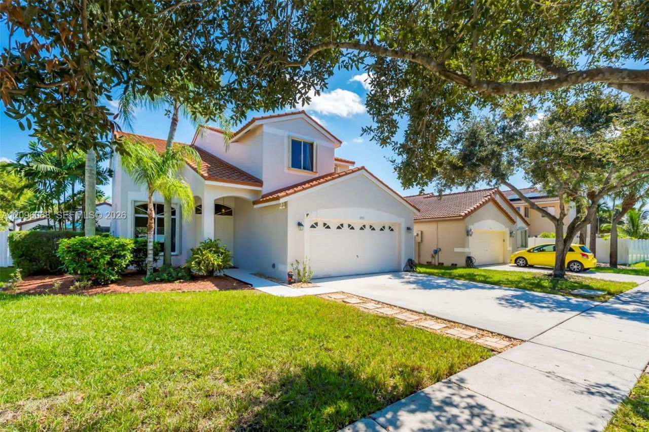 1993 NW 178th Way , Pembroke Pines, FL 33029 Photo
